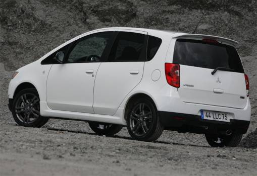 Trekhaak met bijpassende kabelset voor Mitsubishi Colt direct uit voorraad leverbaar!