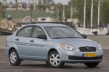 Trekhaak + kabelset Hyundai Accent, sedan | 2006 - 2009